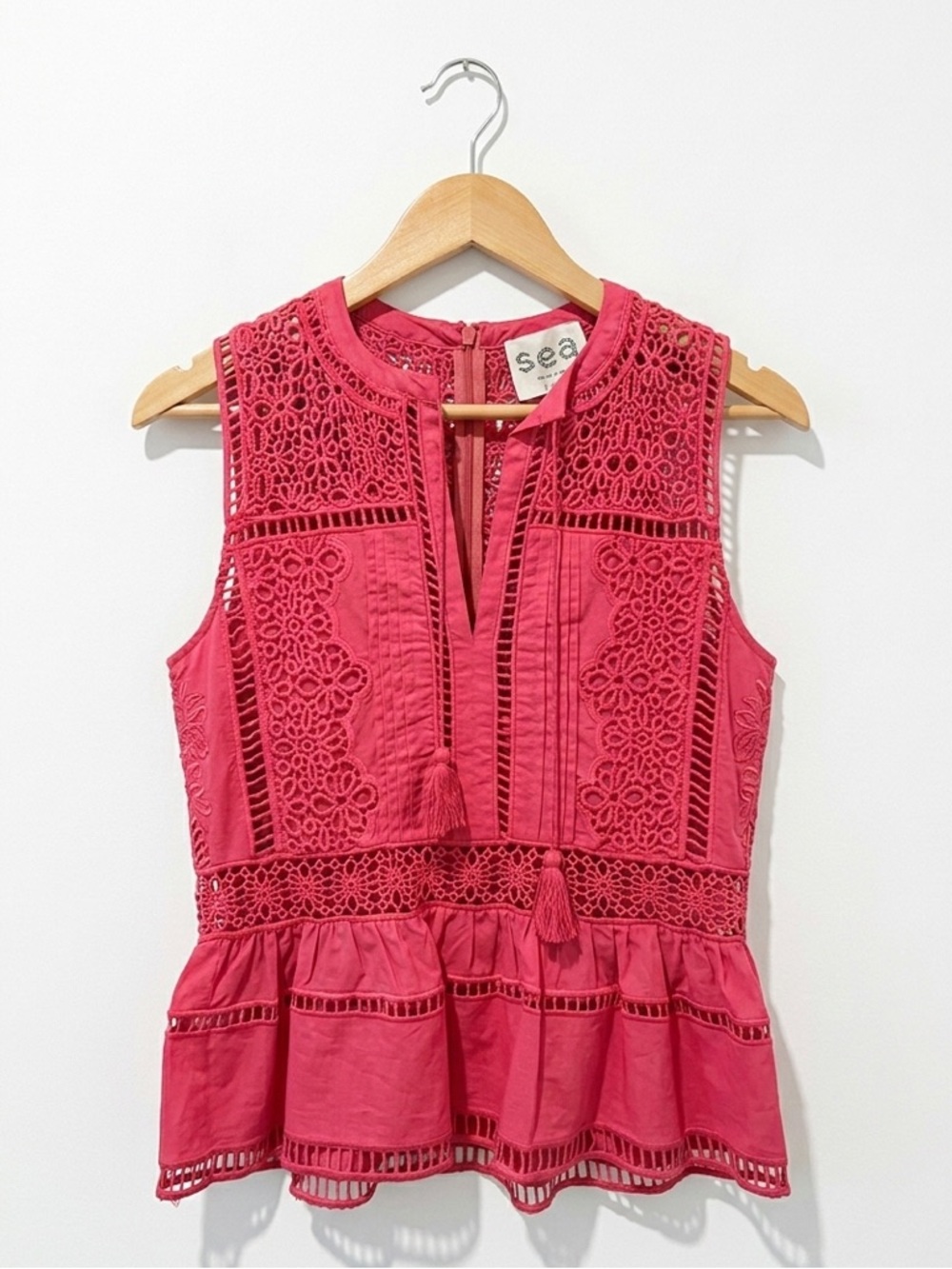 Sea New YorkRaspberry Pink Eyelet Lace Sleeveless Peplum Ruffle High Neck Blouse